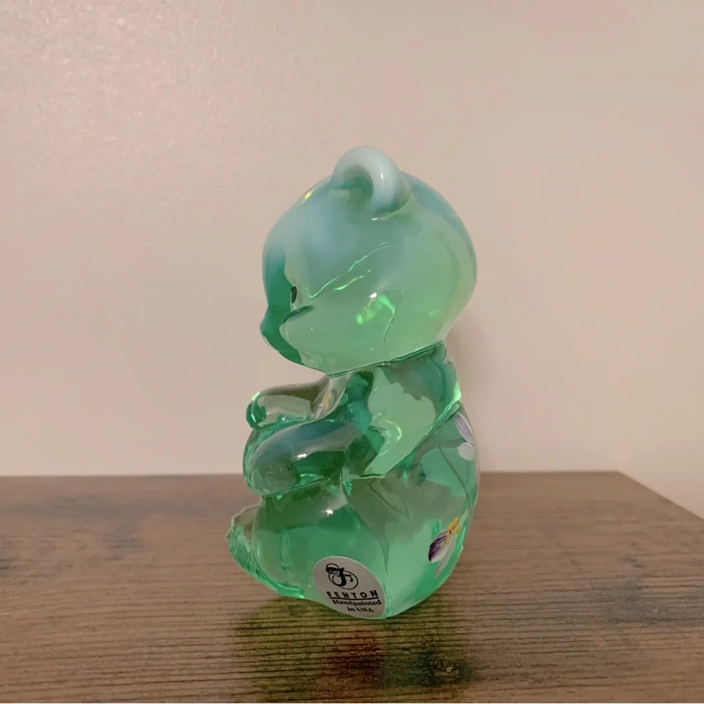 🐻 Fenton Bear Hand Painted by P. Fleak 🐻 - Picture 2 of 5